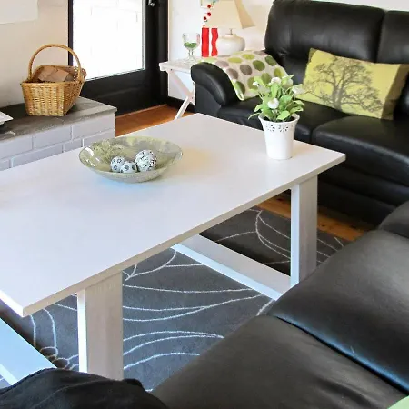 Σπίτι διακοπών Alluring Holiday In With Terrace